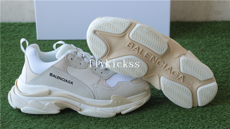 Balenciaga 2017 Fall Winter Triple-S Sneakers Cream